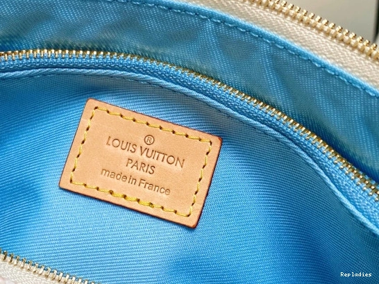Cheap Accessoires-23.5*13.5*4CM Pochette VUITTON LOUIS 0725